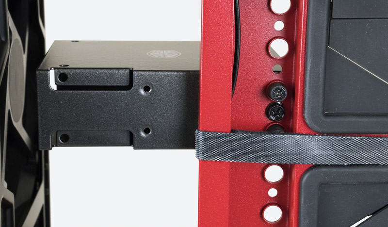 Horizontal SSD Cage image number 2